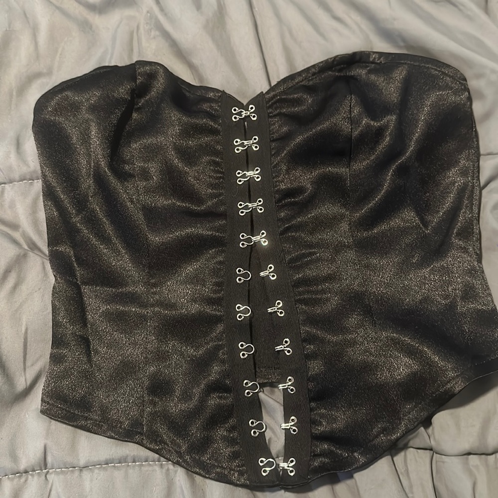 Black lace up corset top. Size small, never worn.
